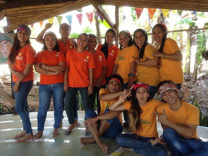 Bahay Kalipay Raw Food And Yoga Center