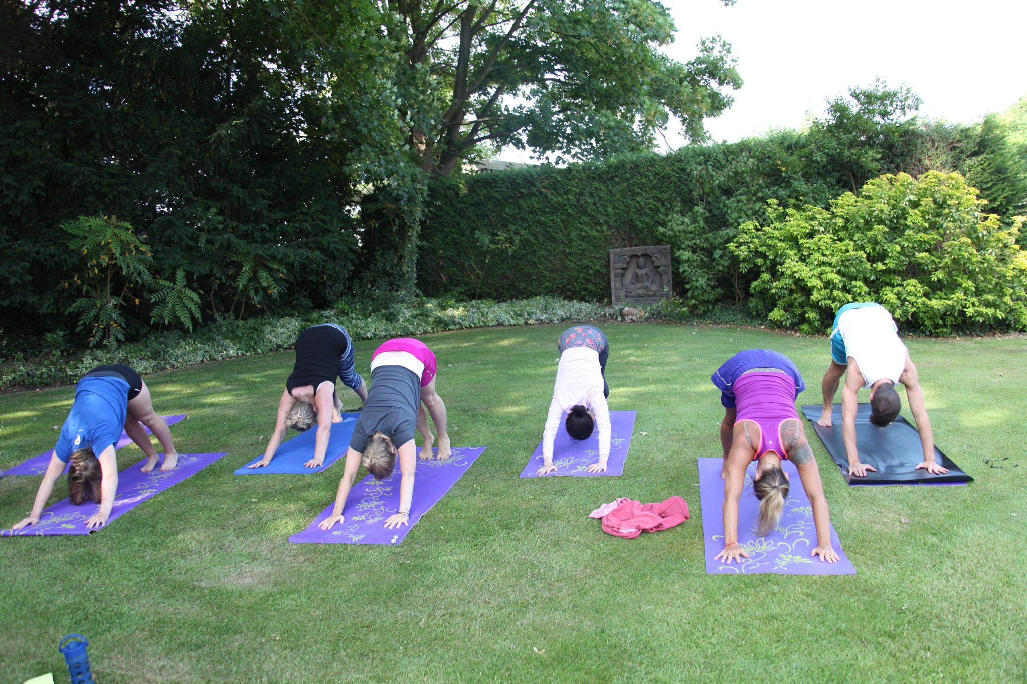 Nicola Theo Yoga