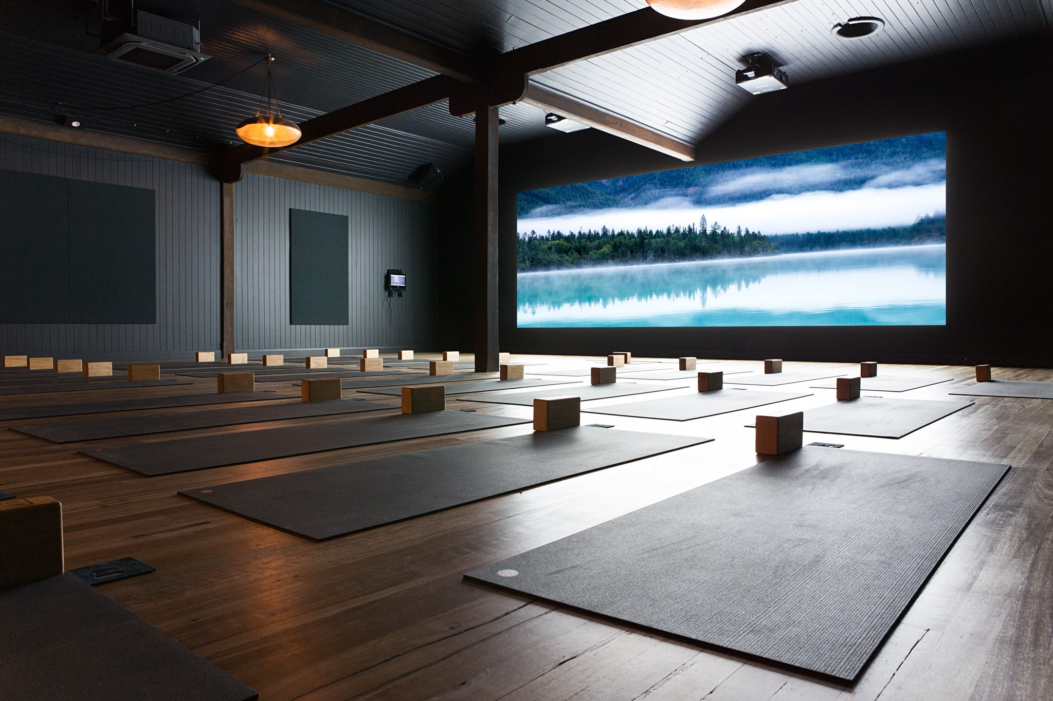 Urban Yoga Studio Image