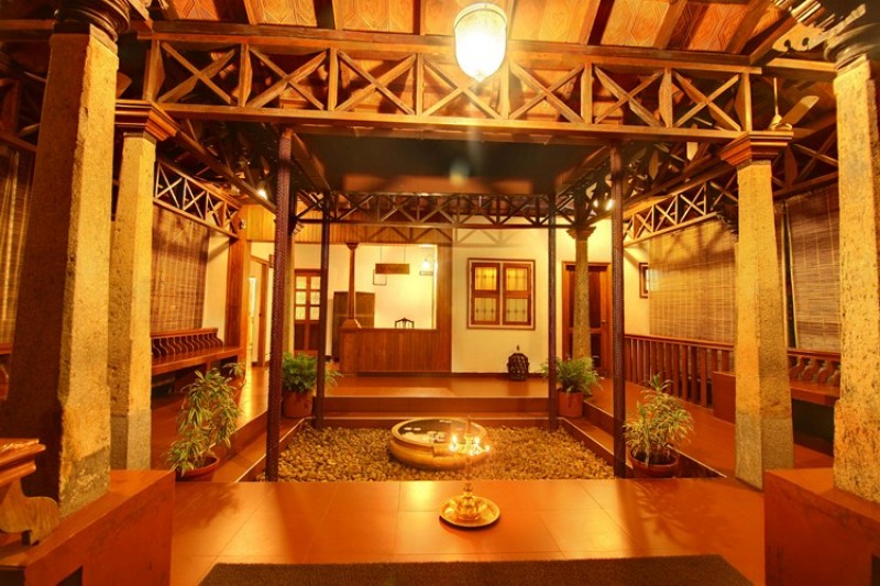  India