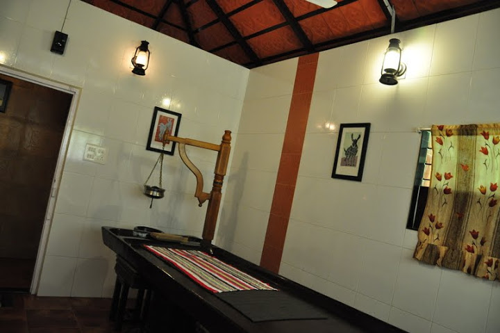 Madukkakuzhy Ayurveda and Homestay 