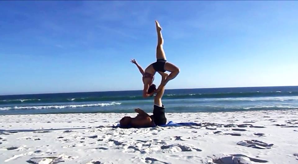Acro Yoga Center Brazil