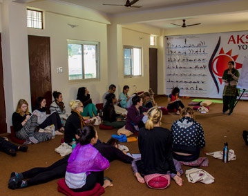 Akshi Yogashala - Yoga Teacher Training Rishikesh