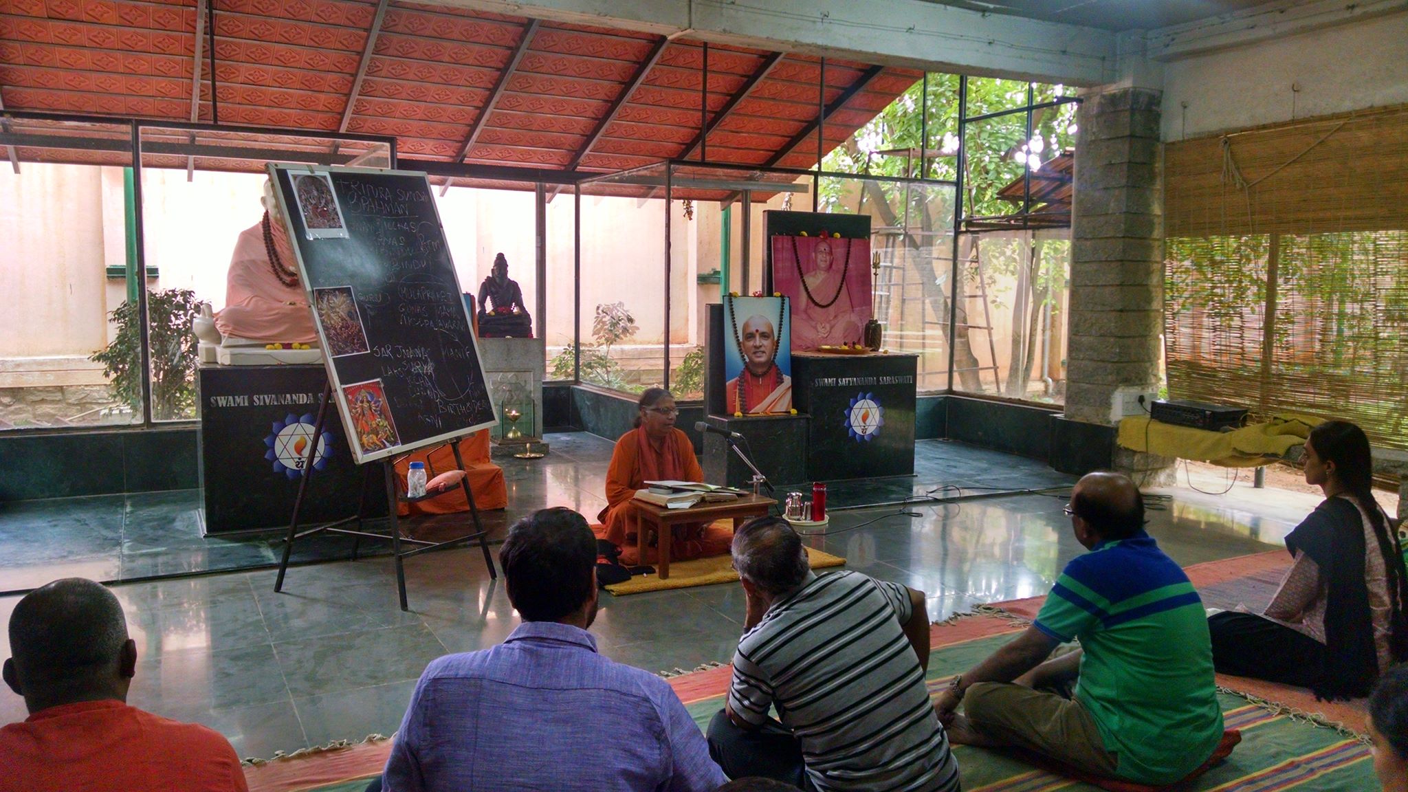 Atma Darshan Yogashram 