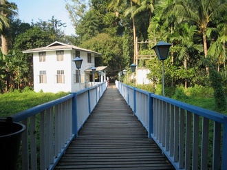 Vipassana Meditation Centre, Dhamma Mandala