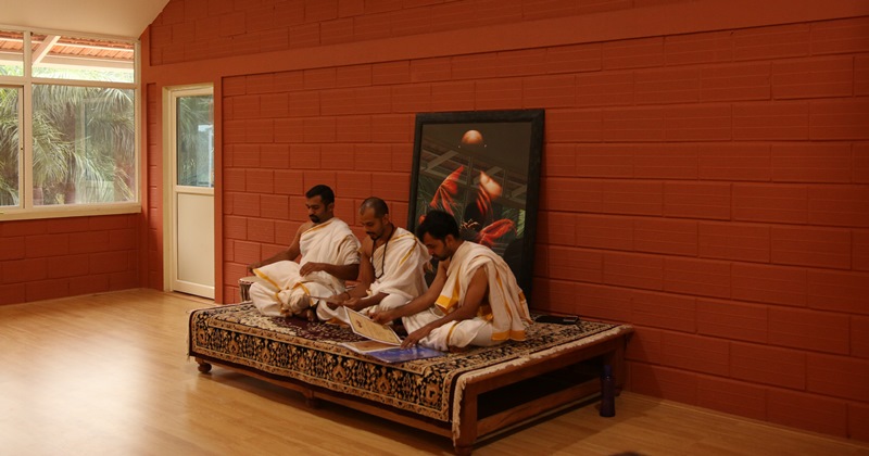  India