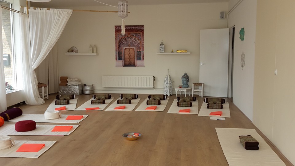 Yoga Lovers Lounge 