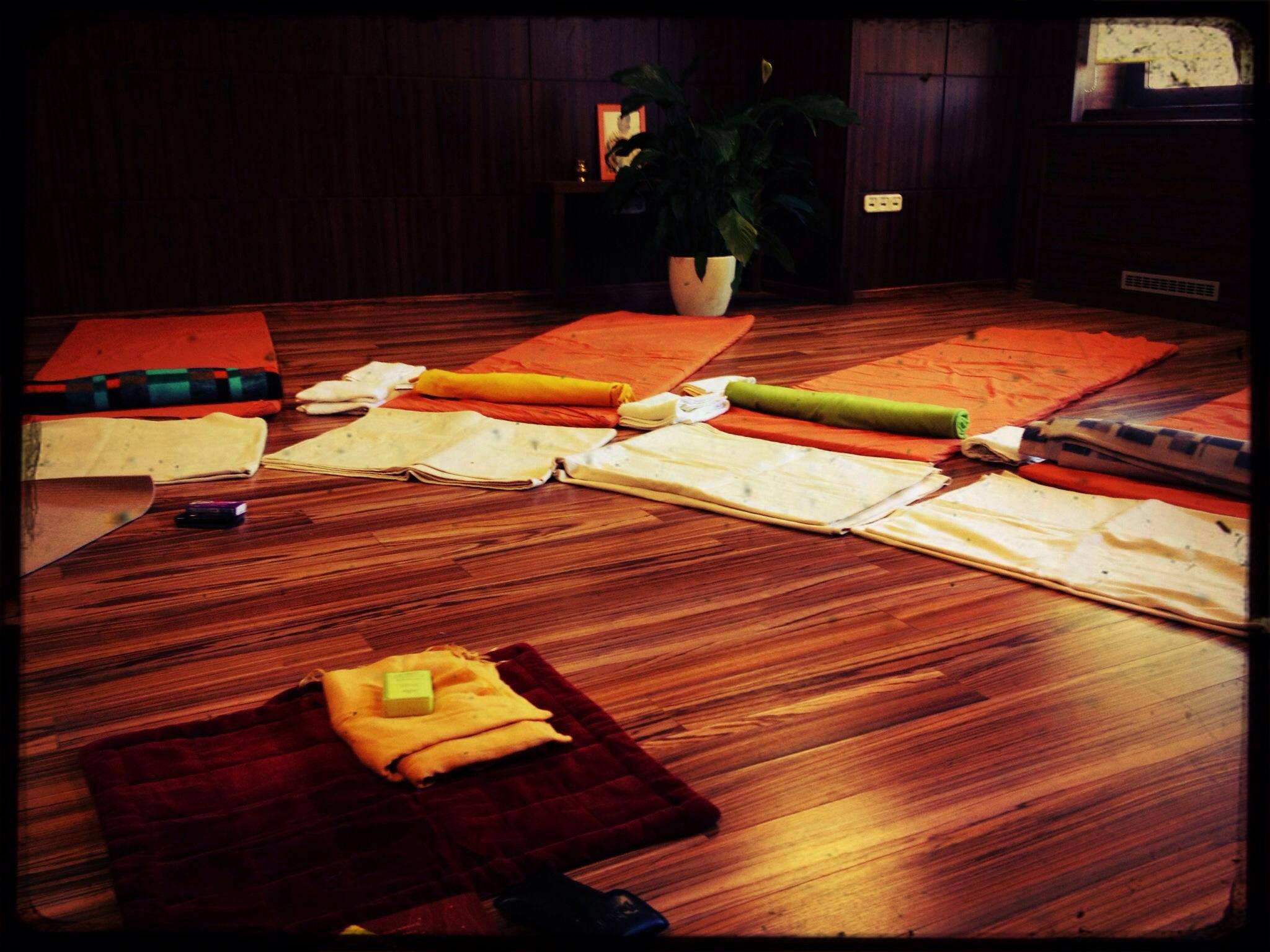Yogsadhna Llc 