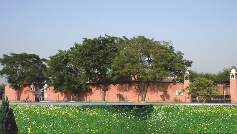  India