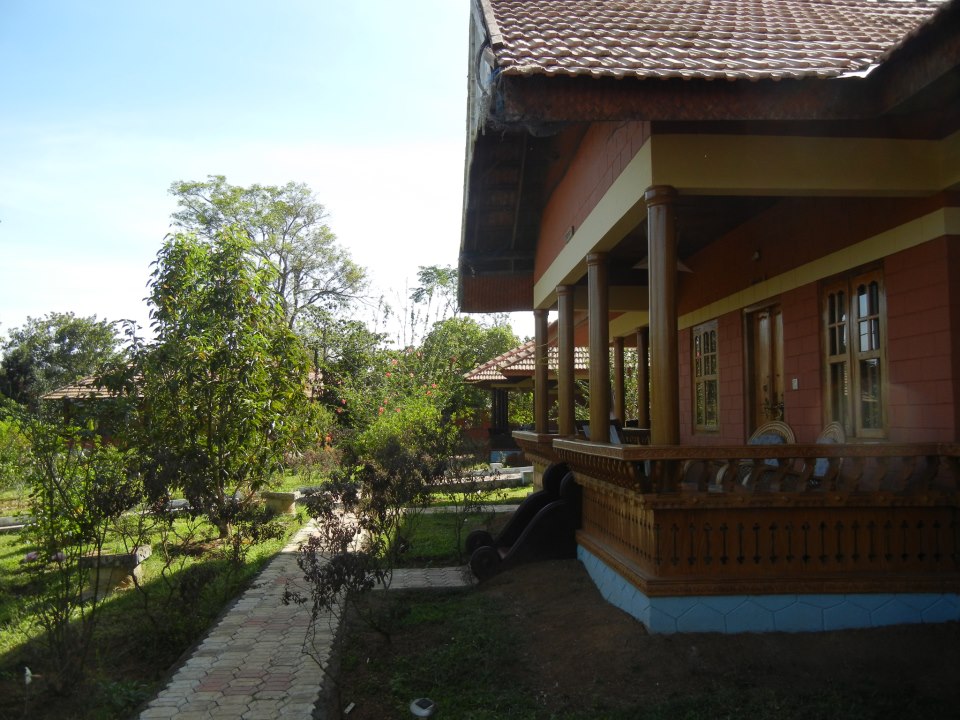 Ayurveda Yoga Villa India