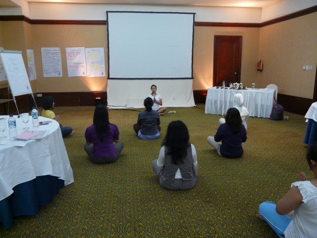 Instruktur Yoga Studio Pesanggrahan
