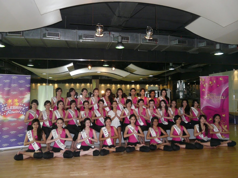 Instruktur Yoga Studio