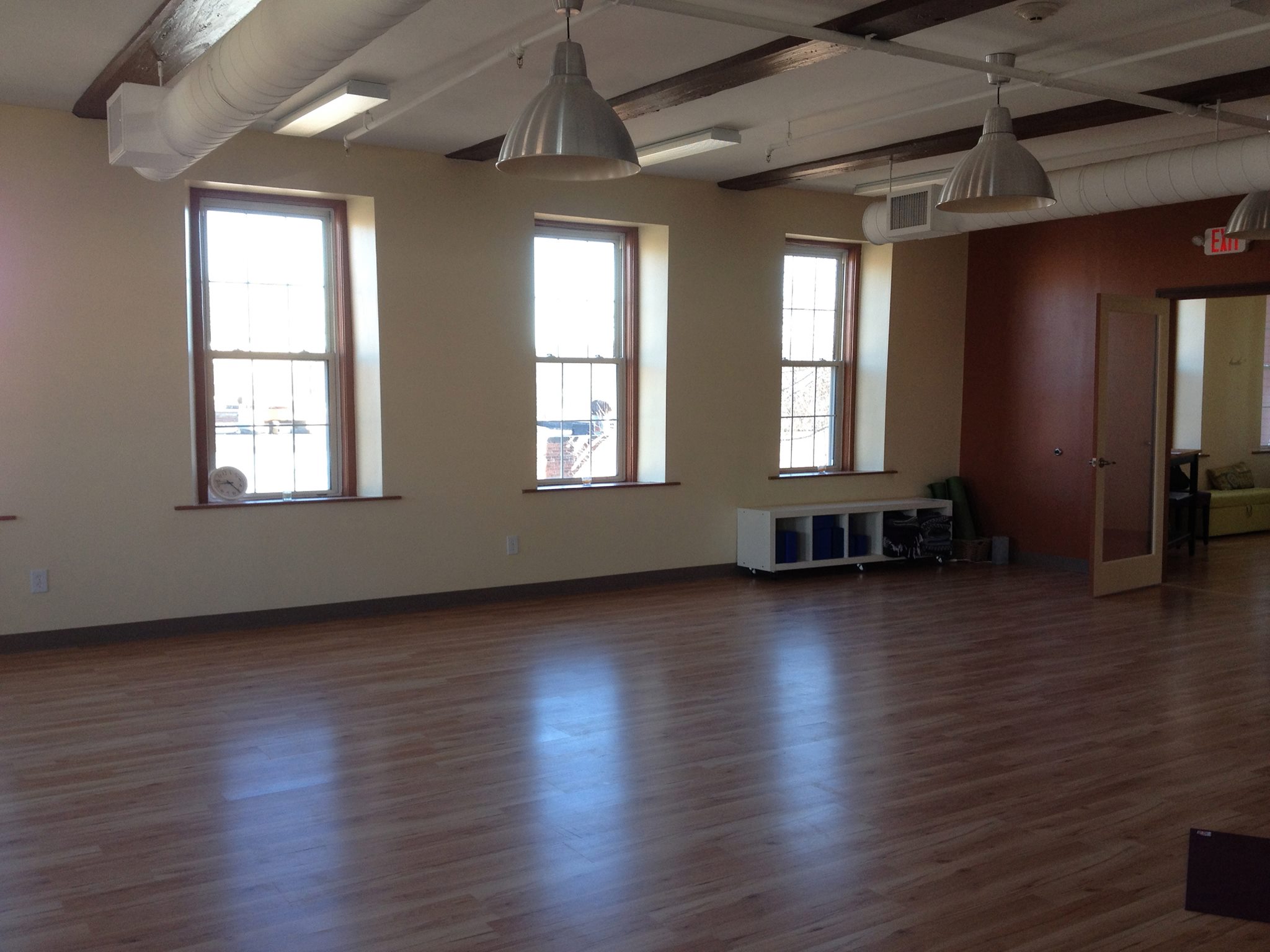 Pause Yoga Studio 