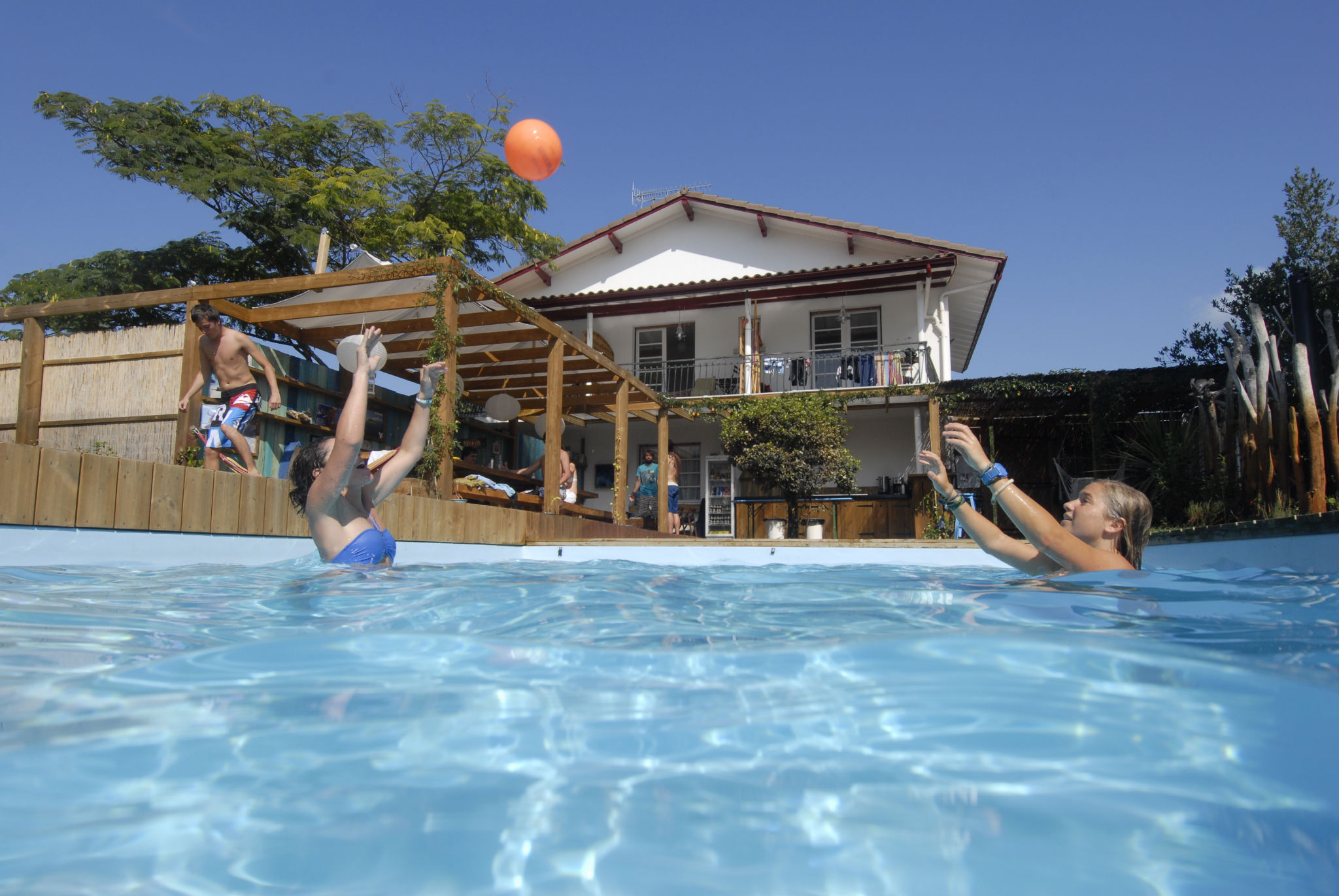 Pura Vida Lodge France