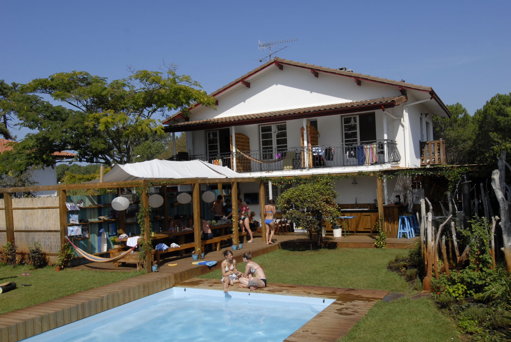 Pura Vida Lodge France