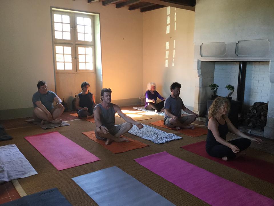 Rainbowlight Yoga Retreat Center Eyres-Moncube