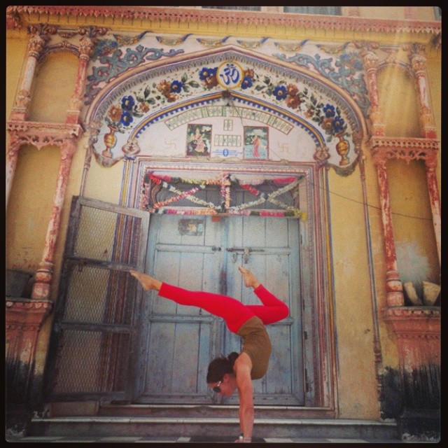Anna Sugarman School Of Yoga 