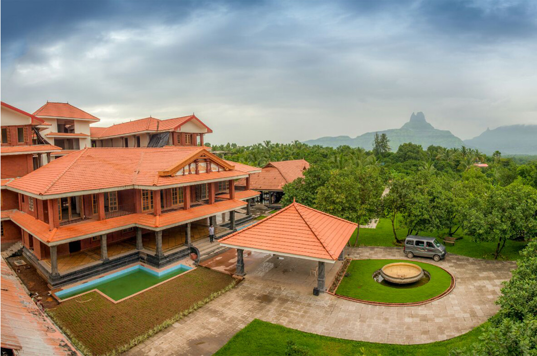  India