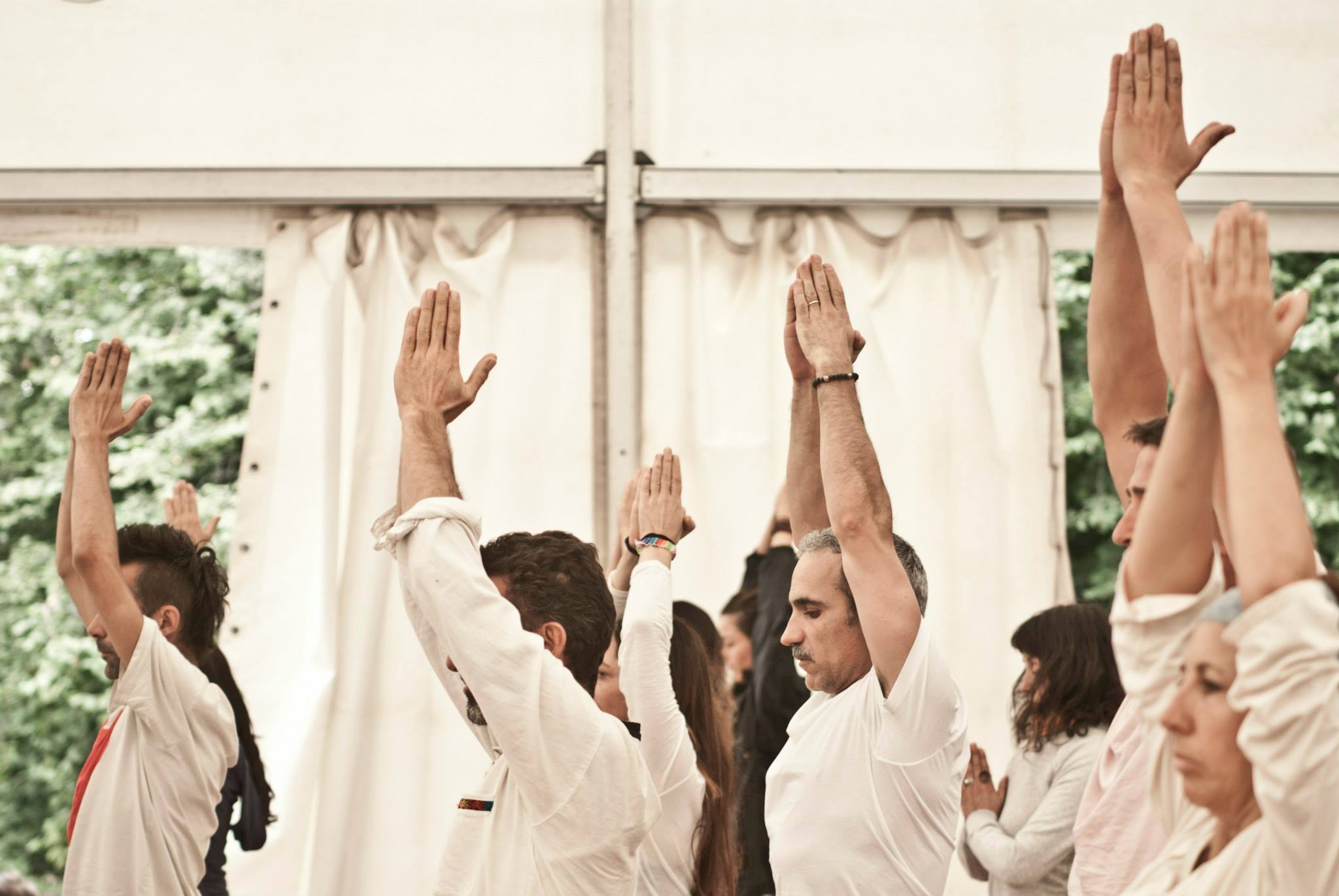Happy Yoga Center 
