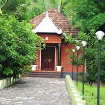 Rayirath Heritage Ayurveda Center 
