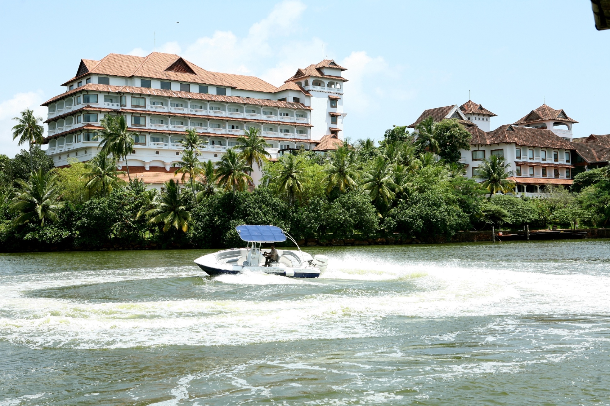 The Raviz Resort And Spa 