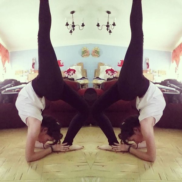 Yoga Clinic Artistic Yoga Center India