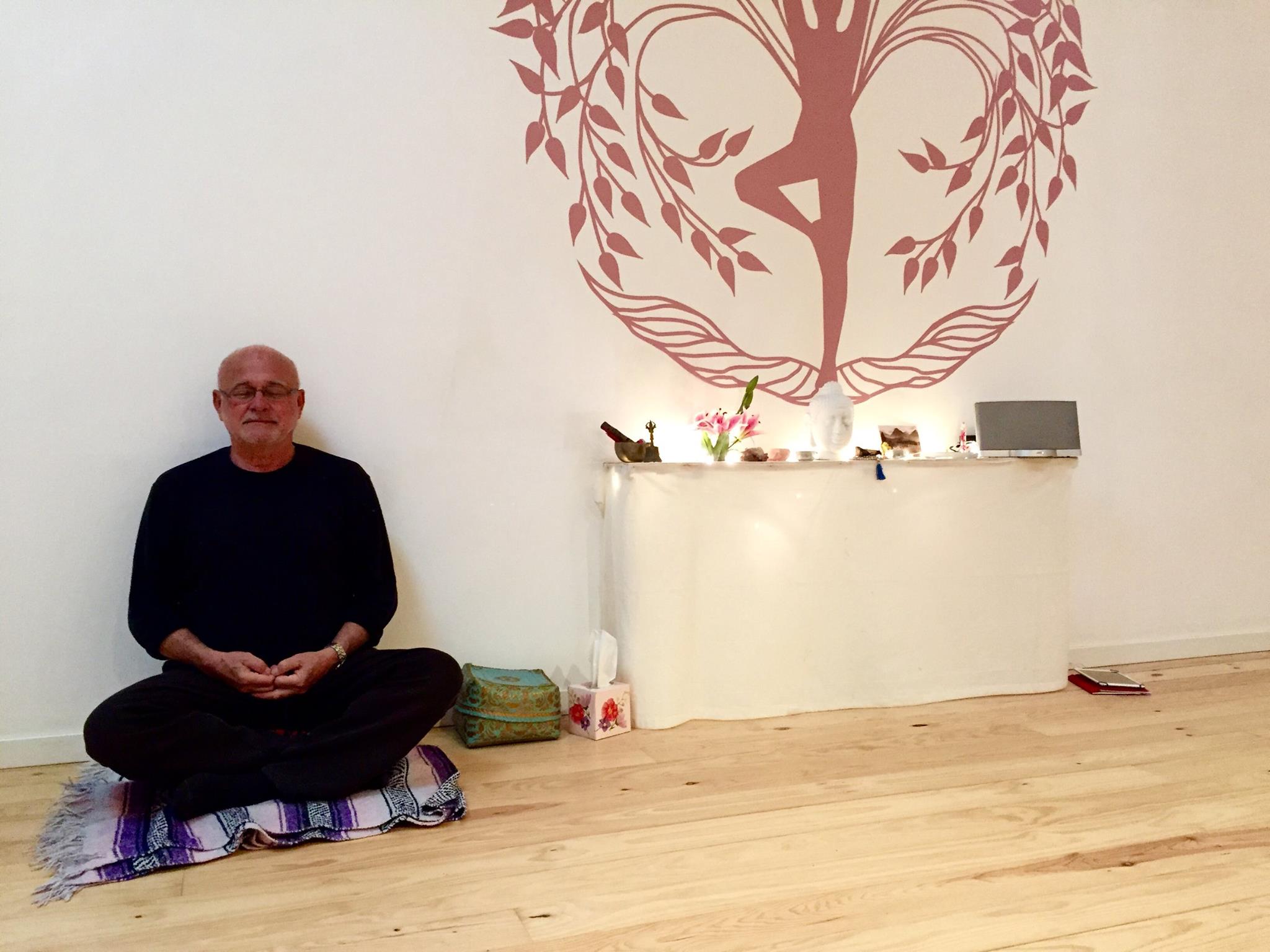 Earth Yoga Center 