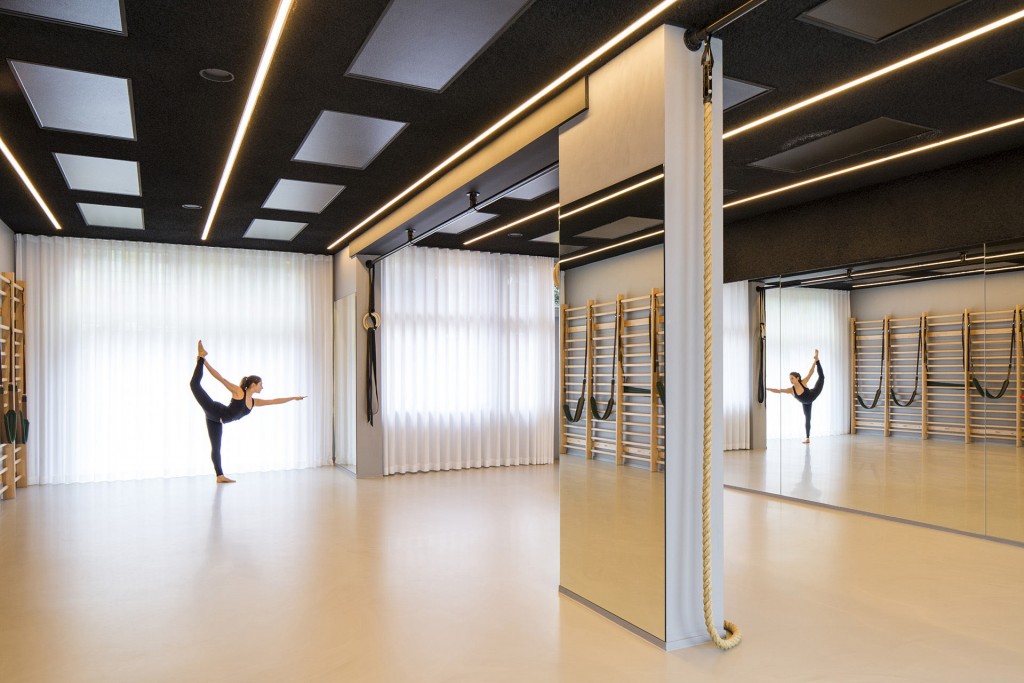 Crazy Monkey Yoga Studio Amsterdam Netherlands 