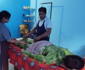 India