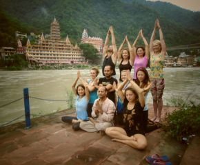 Mantra Yoga School 
