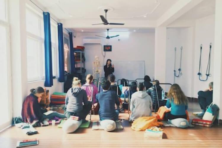 Om Yoga Academy23.jpg