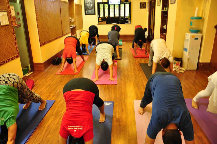 Mystic Yoga Camac Street Kolkata