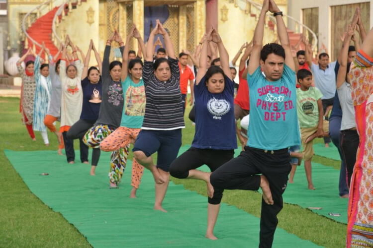 Live With Yoga