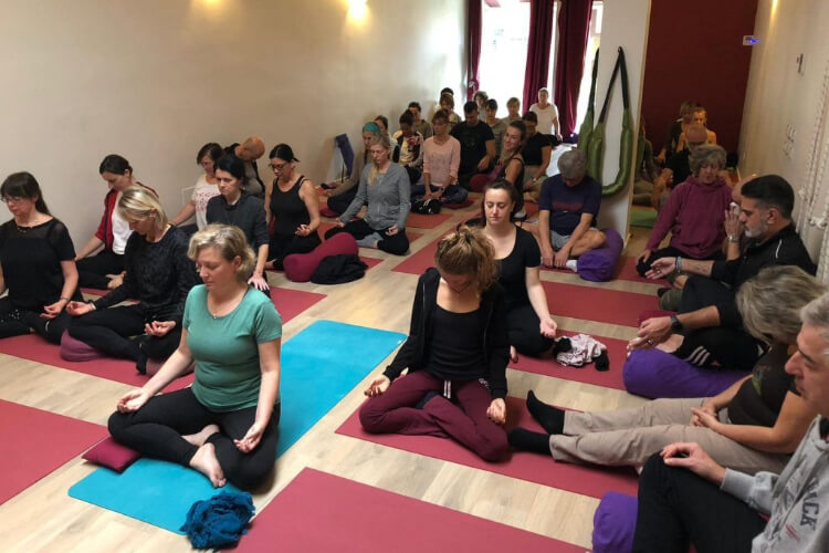 Live With Yoga 