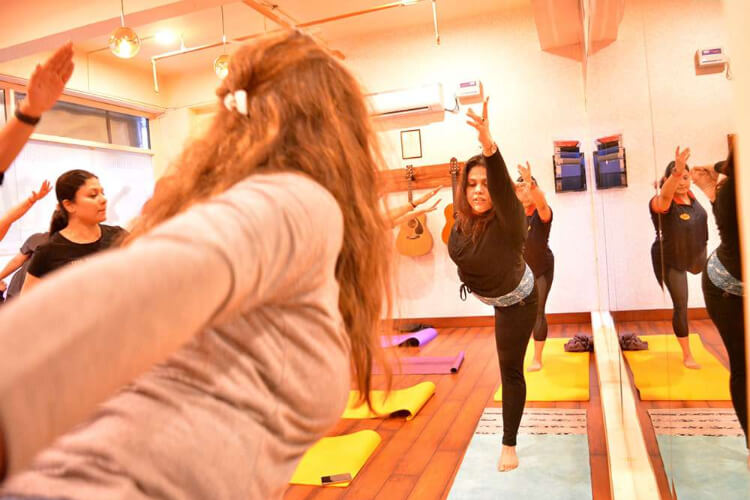 Zelosity by Apurvaa Yoga 
