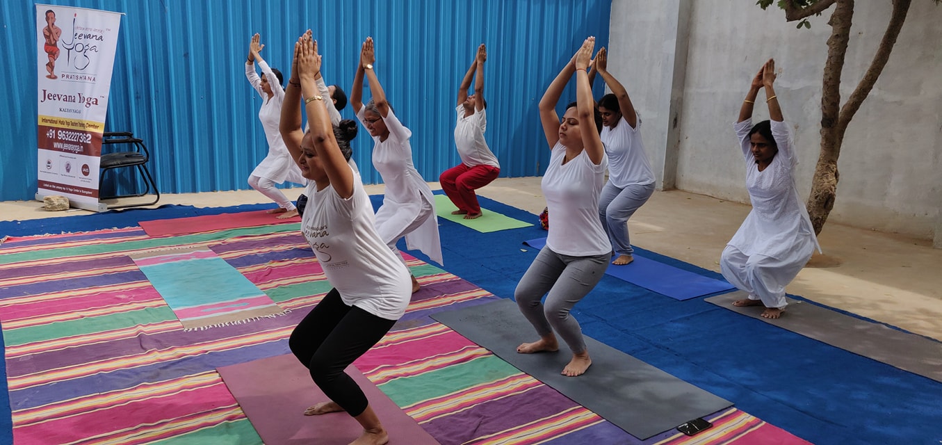 Aananda Jeevana Yoga Image