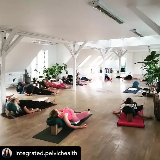 PAKHUS YOGA