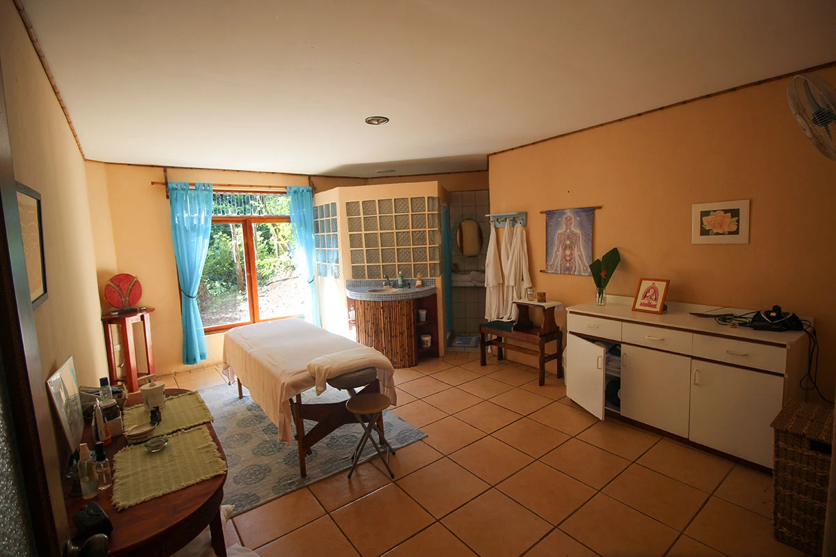 Ama Tierra Yoga Retreat & Wellness Center San Jose