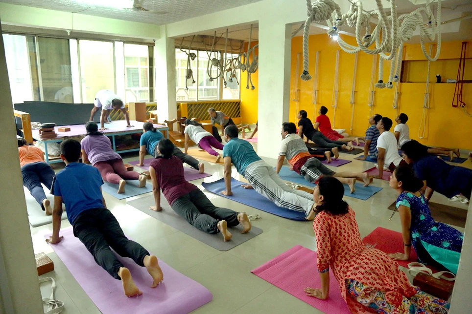 Aananda Jeevana Yoga 