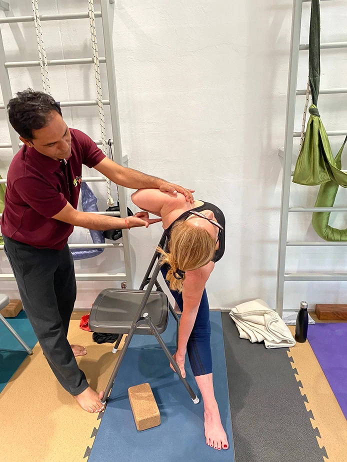 Live With Yoga (therapeutic Iyengar Yoga Center)