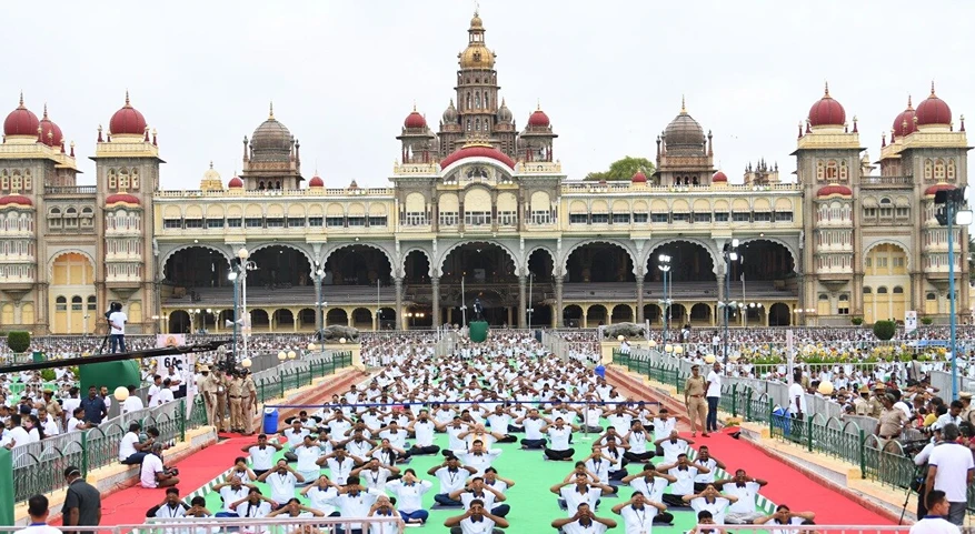  India