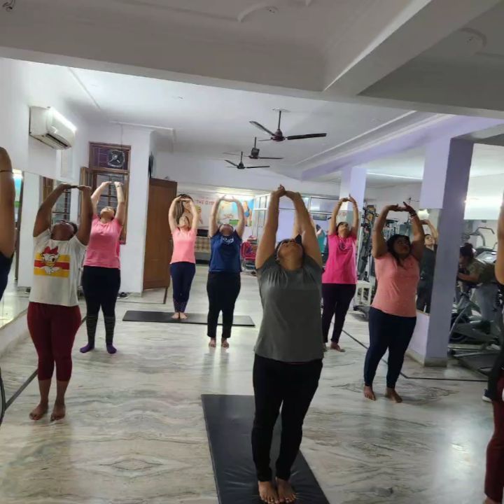 Feel N Fit Center Only For Women