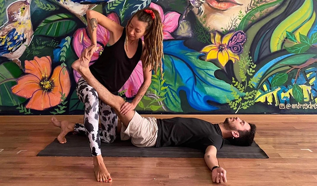 Flying Tree Yoga 
