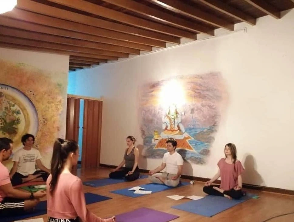 Khanti Yoga Estudio Medellín