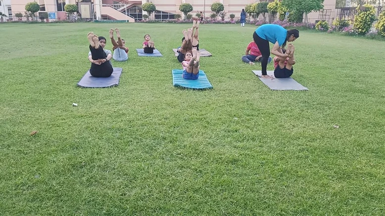 Yogsaral 