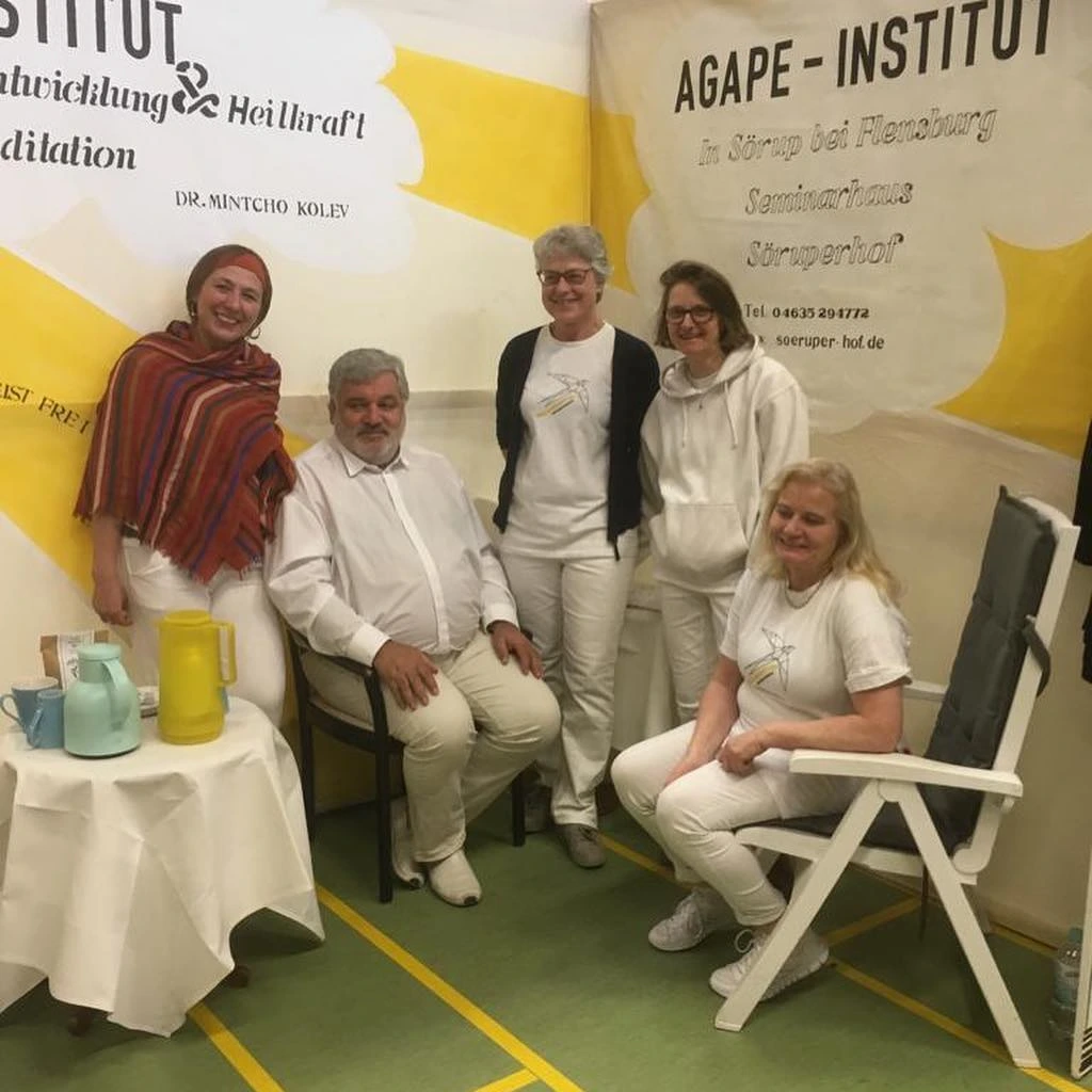 Agape-institut Mintcho Kolev-i.pia Doll