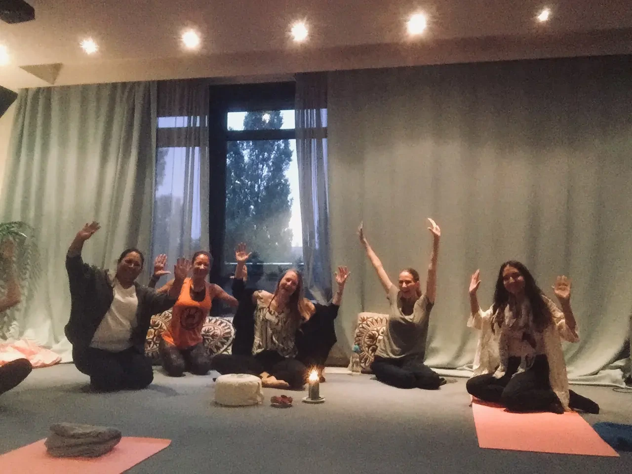 Katharina Wiedemann Yoga München Und Online 