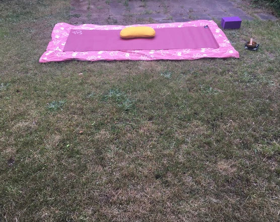 Anusara Inspired Yoga by Gabriela Schatton Karshorst 