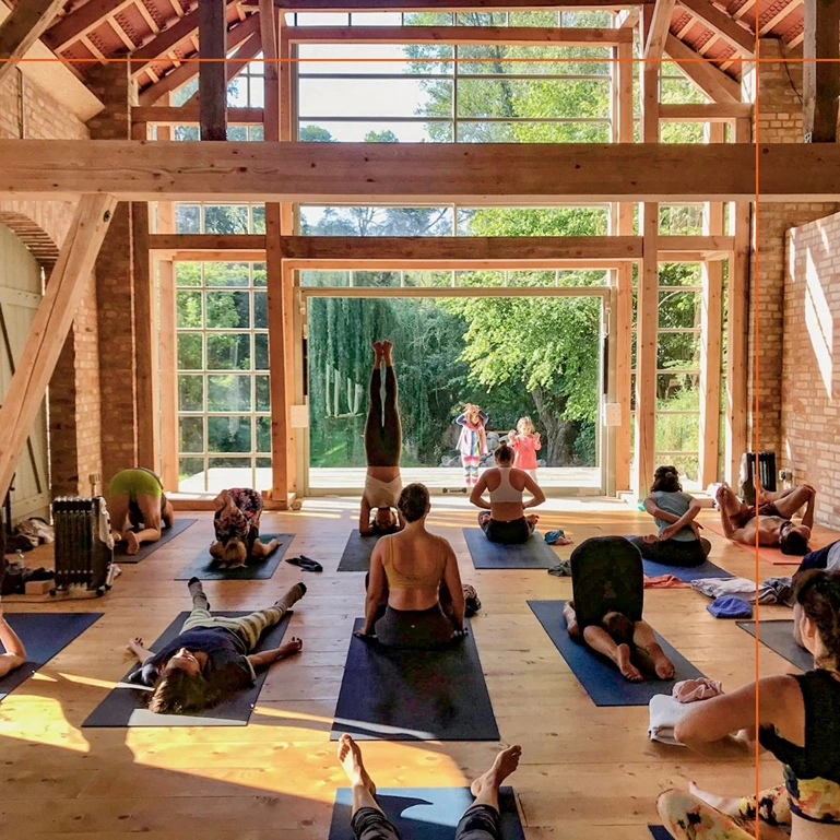Ashtanga Yoga Berlin (traditional Mysore Yoga since 2004) 