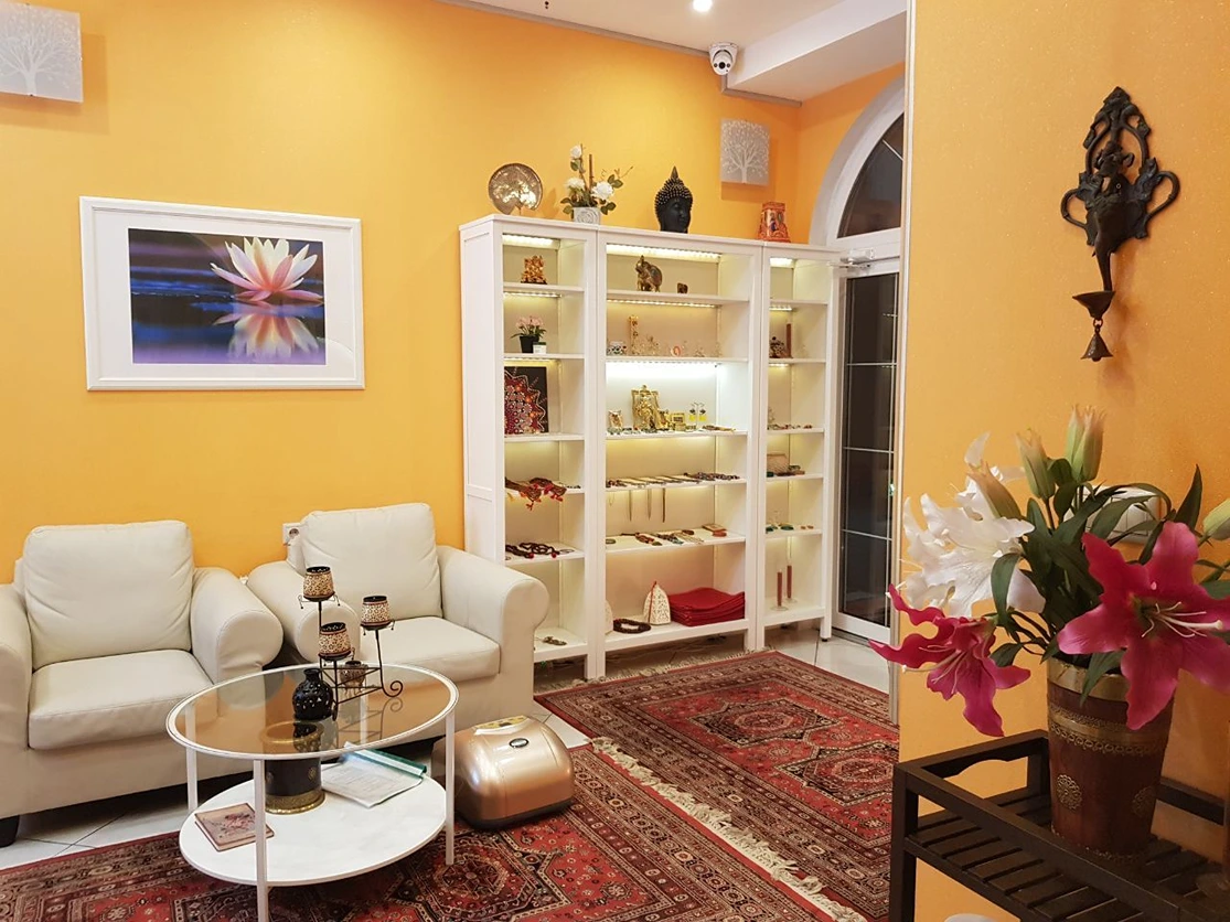 Om Ananda Russia
